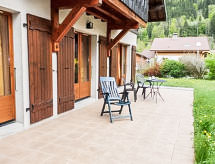 Ruim vrijstaand chalet voor 12 personen aan de skipiste van Saint Gervais - thumbnail 5