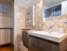 Maison Maffioli: charmant bergappartement met tuin in Chamonix - thumbnail 4