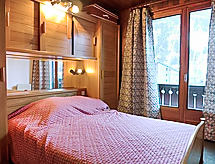 Les Charmoz: Gezellig appartement in hartje Chamonix met tuin en parkeerplaats - thumbnail 3