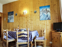 Compact studio-appartement op 150 meter van de piste en het centrum van Chamonix - thumbnail 3