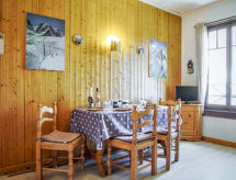 Compact studio-appartement op 150 meter van de piste en het centrum van Chamonix - thumbnail 2