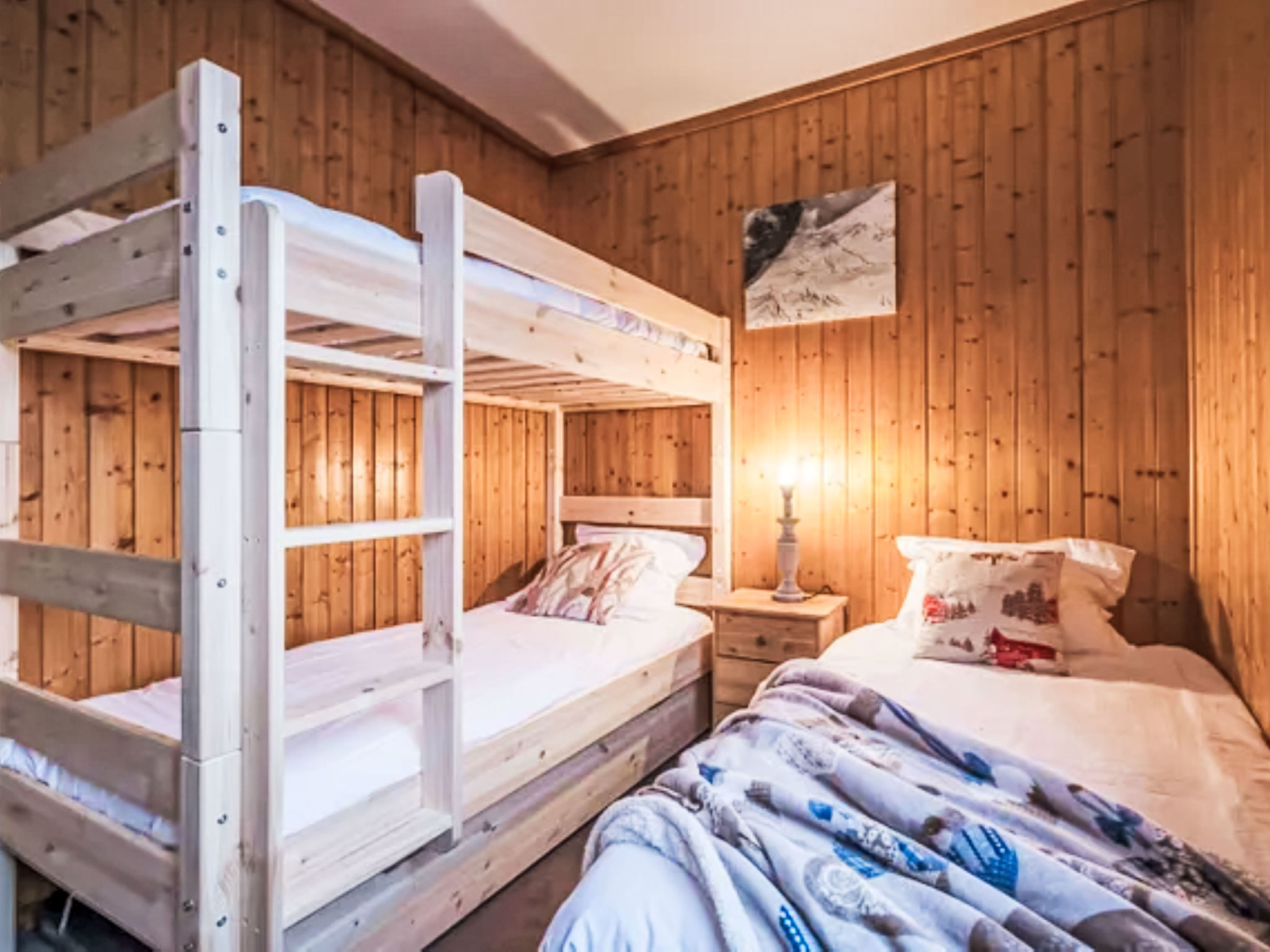 Le Bois du Bouchet-Inside