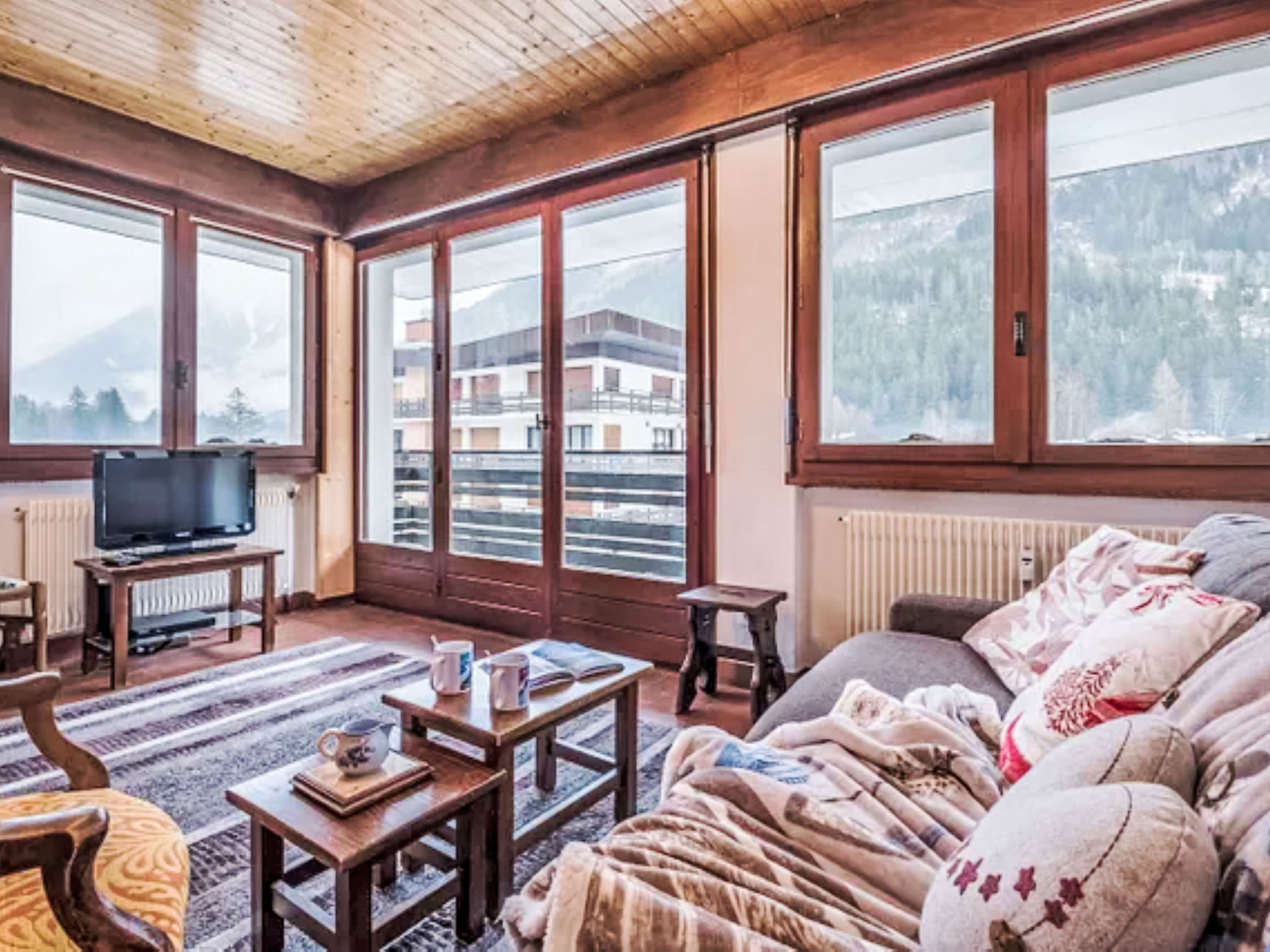 Le Bois du Bouchet-Inside