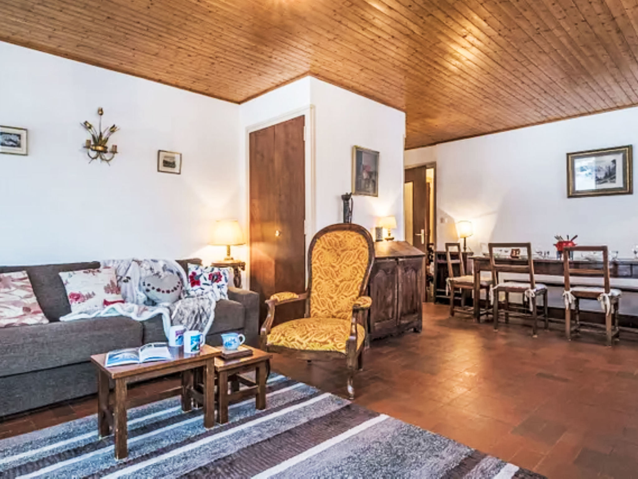 Le Bois du Bouchet-Inside