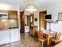 Rustiek appartement voor 4 aan de rivier in Chamonix - thumbnail 1