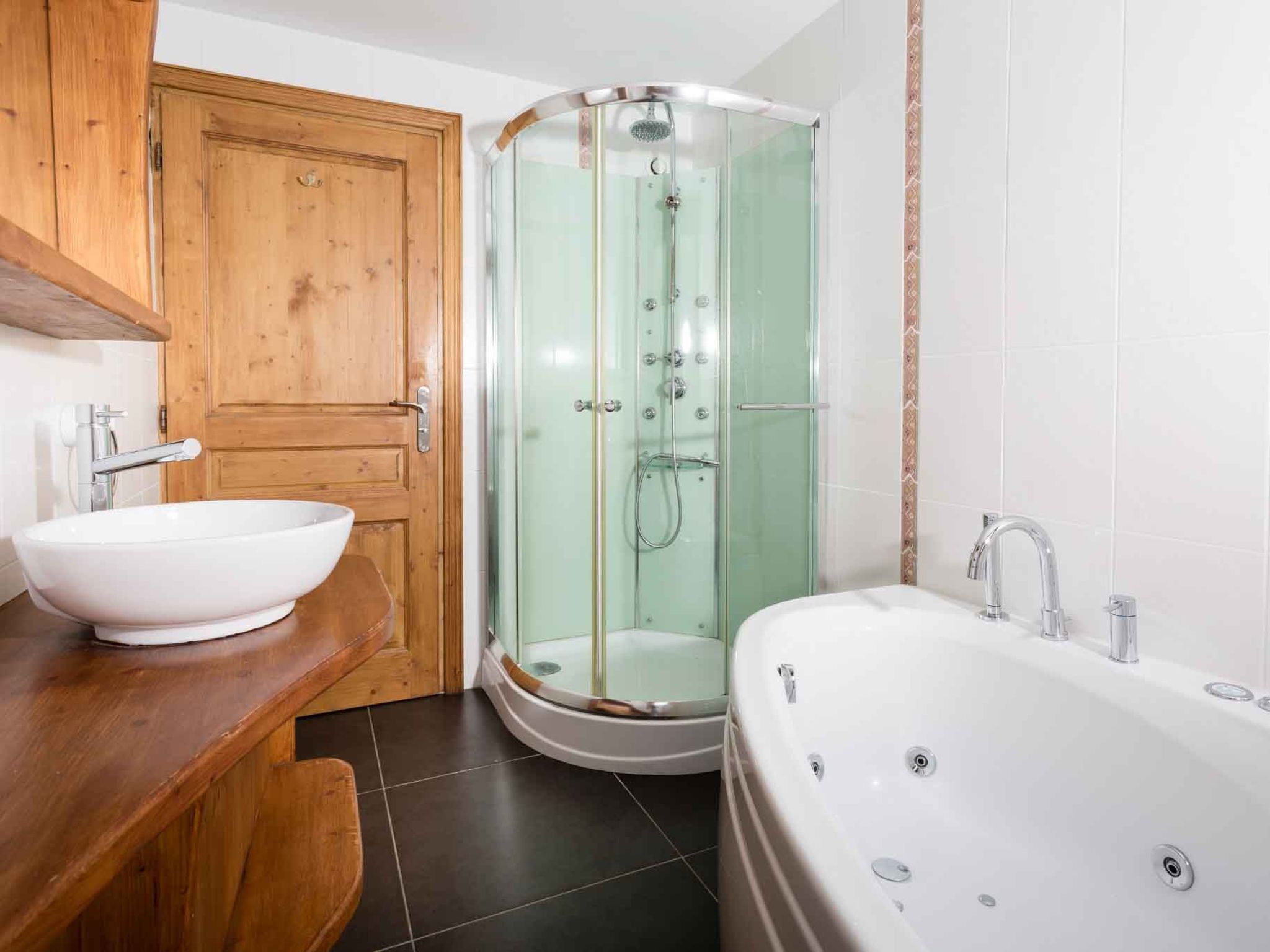 Komfortable Wohnung in Chamonix mit Südterrasse-Image-tags.info