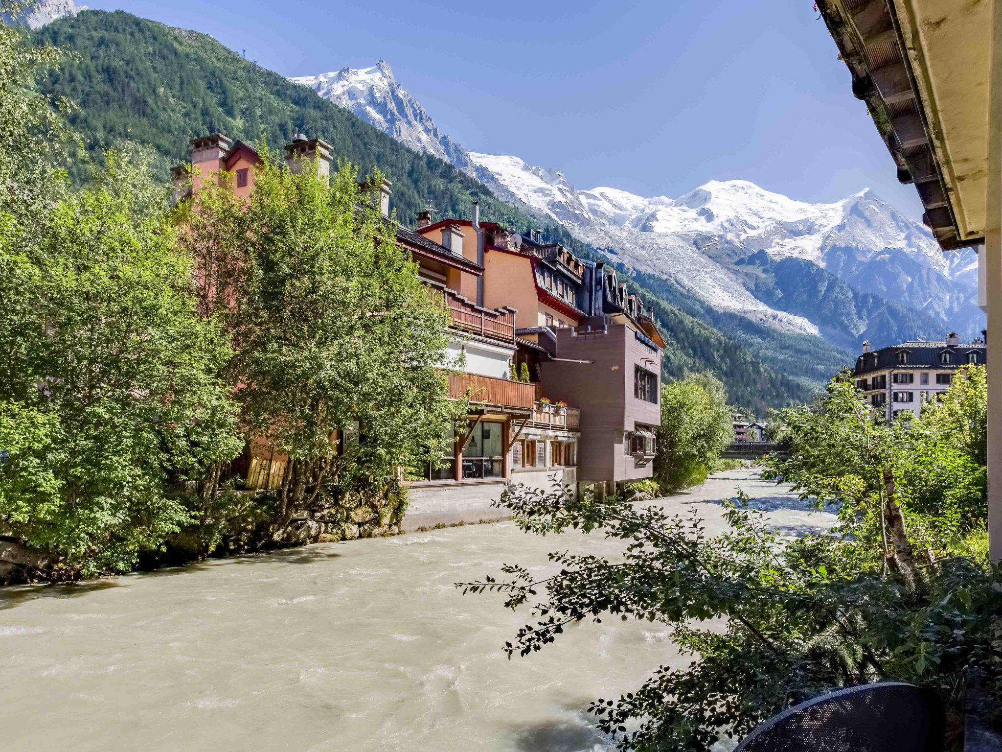 Lou Lou Apartment-Image-tags.info