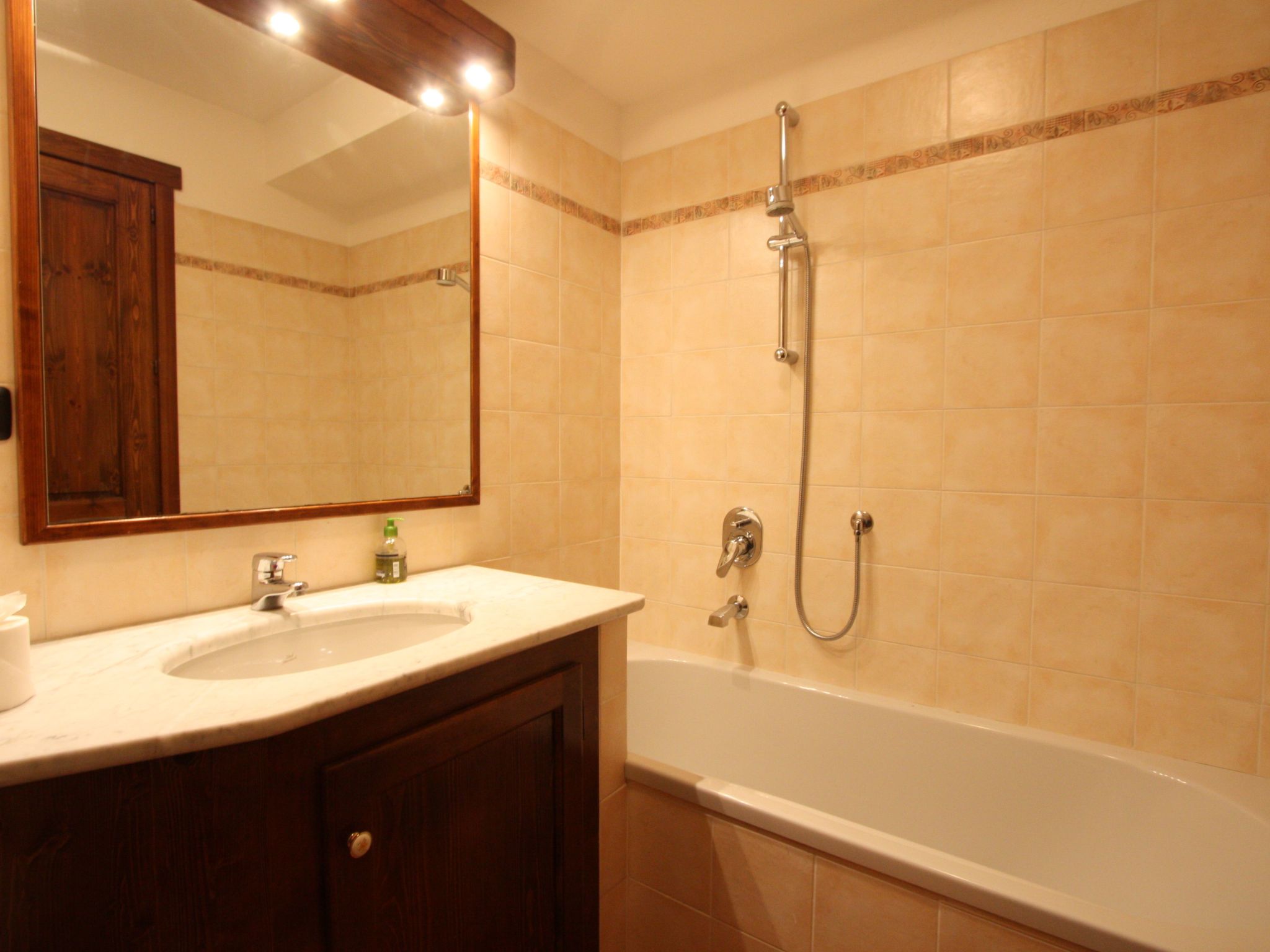 Apothekerwohnung-Image-tags.info