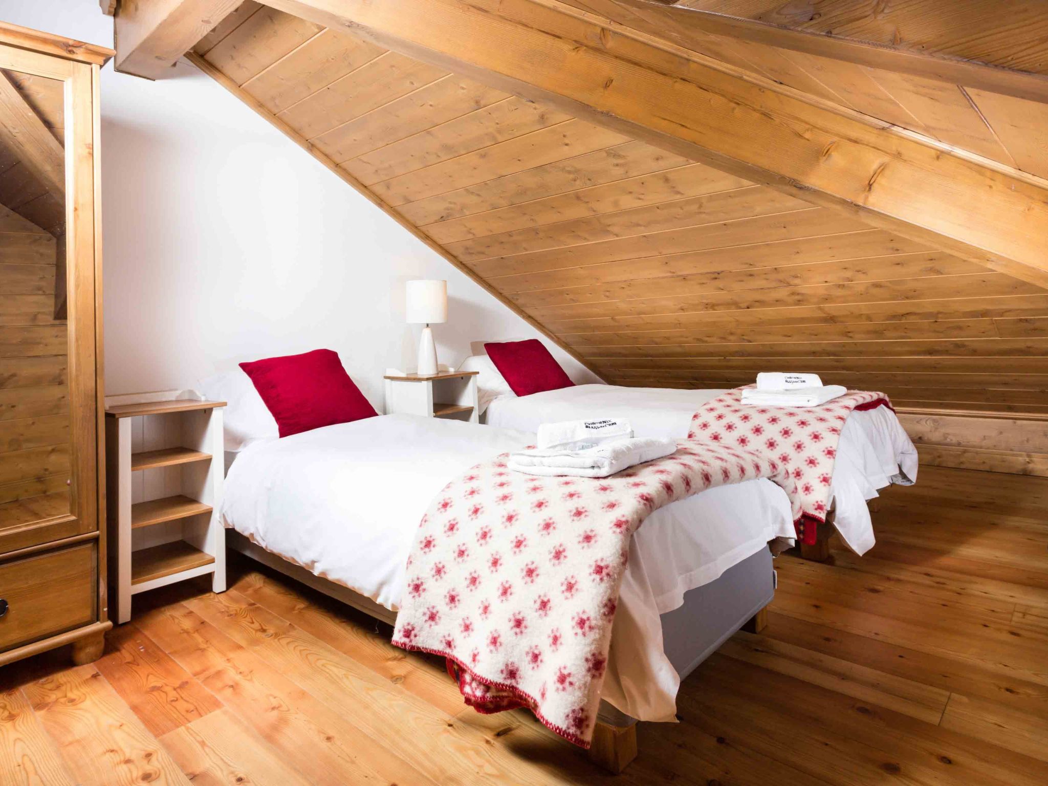 Villa Vallet Wohnung-Image-tags.info