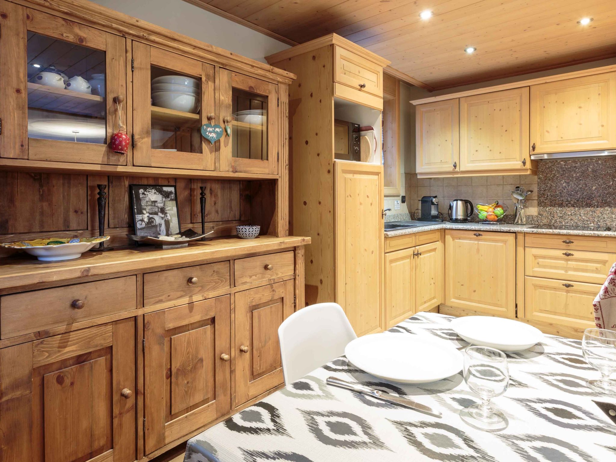 Chamois Apartment-Image-tags.info