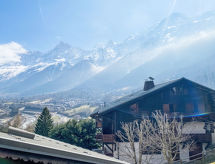 Authentiek verblijf aan de piste in Les Houches met uitzicht op de Mont Blanc - thumbnail 6