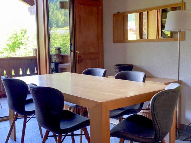 Search and Stay destination Chamonix-Mont-Blanc, Auvergne-Rhône-Alpes - France from AU$ 283. Village des Oursons Chalet A4