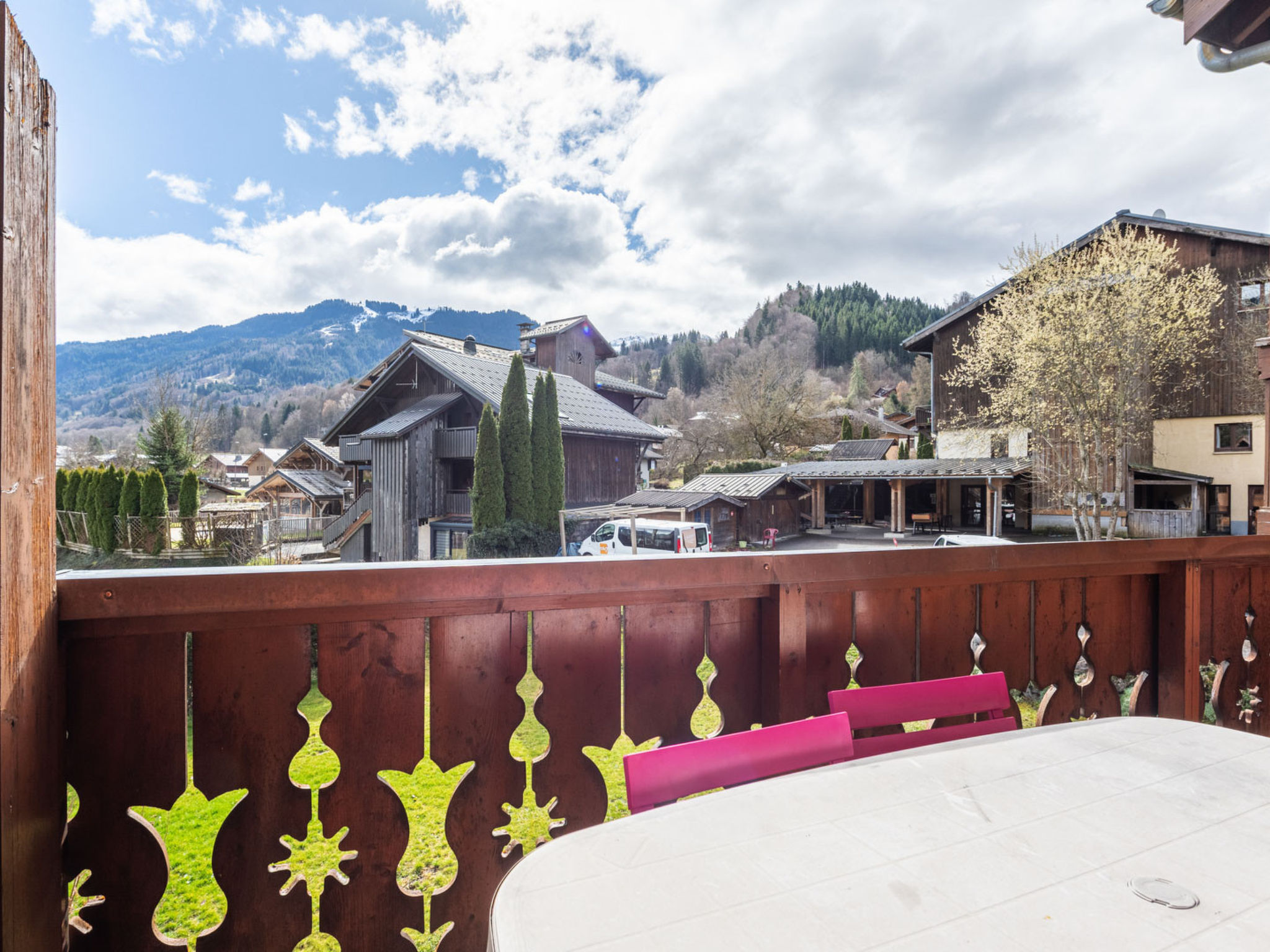 Photo of LE CHAMOIS