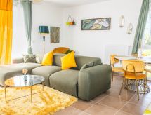 Rustiek appartement in Cluses met weids uitzicht op de Alpen - thumbnail 3