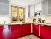 Authentiek chaletappartement voor 6 personen nabij de skipiste en het meer - thumbnail 4