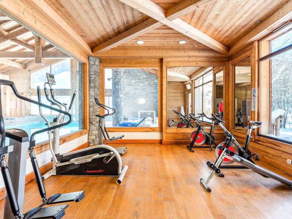 Le Hameau du Rocher Blanc — Community