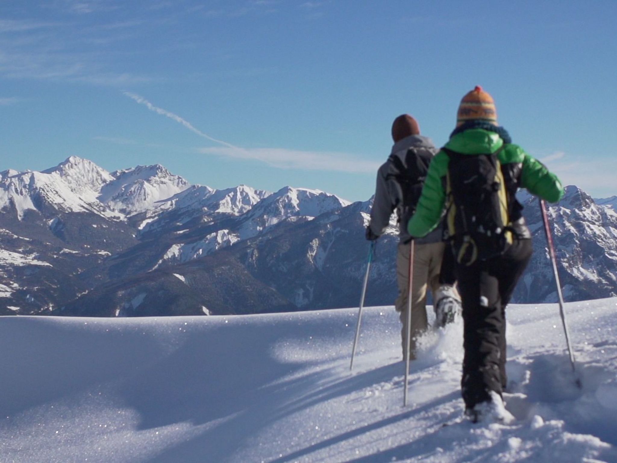 Gemütliches Chalet am Ufer des Sees von Serre-Ponçon-Drinnen