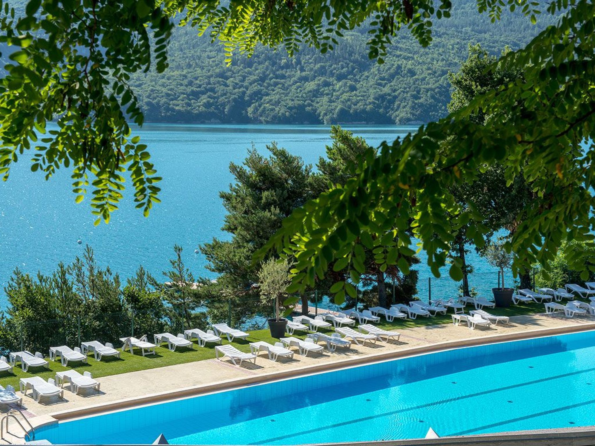 Wohnung mit Blick auf das Wasser-Dedans