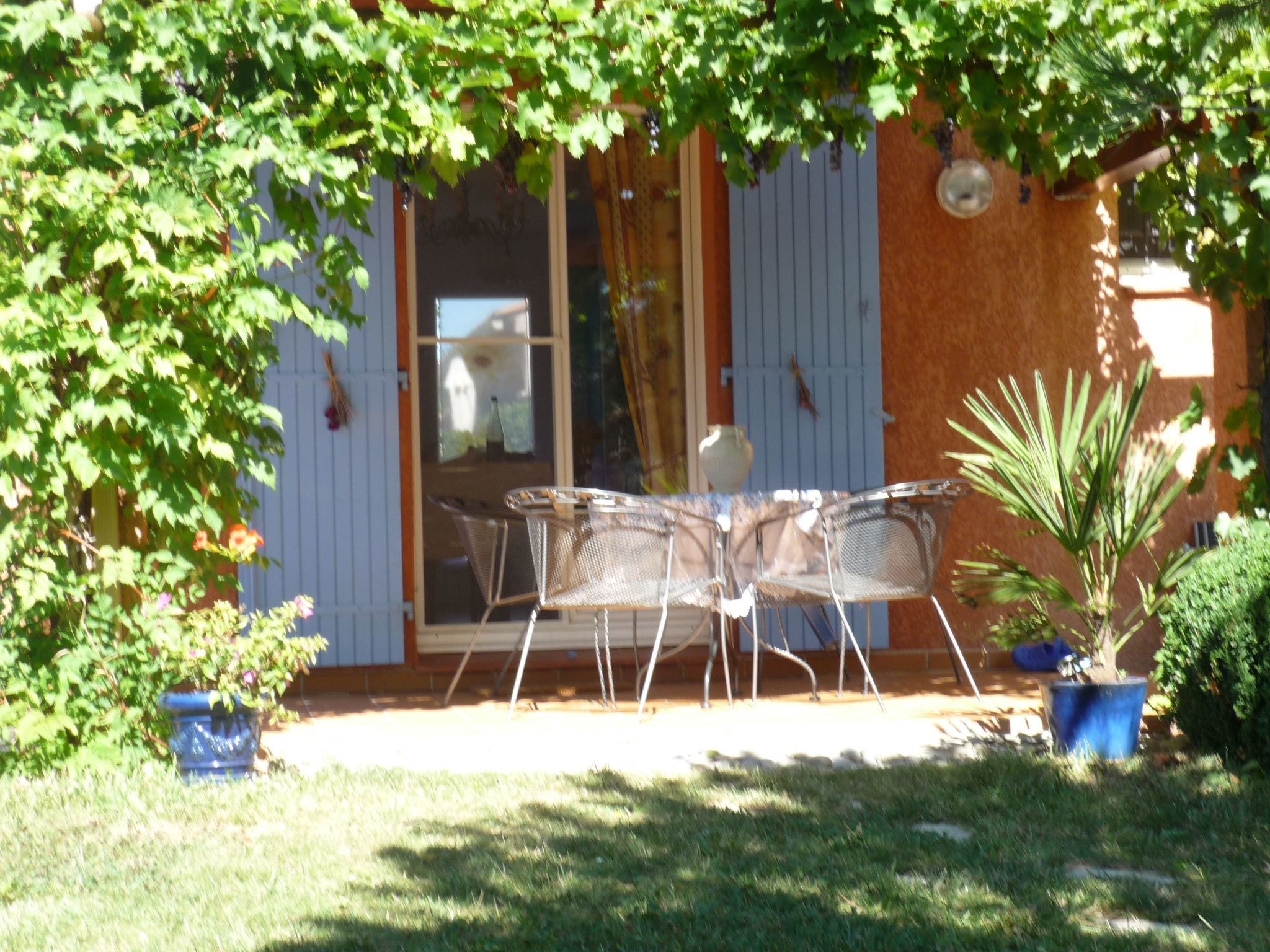 Komfortables Ferienhaus mit Gemeinschaftspool-Binnen