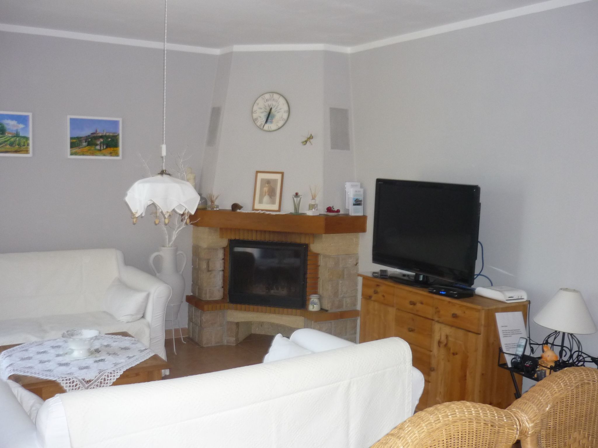 Komfortables Ferienhaus mit Gemeinschaftspool-Binnen