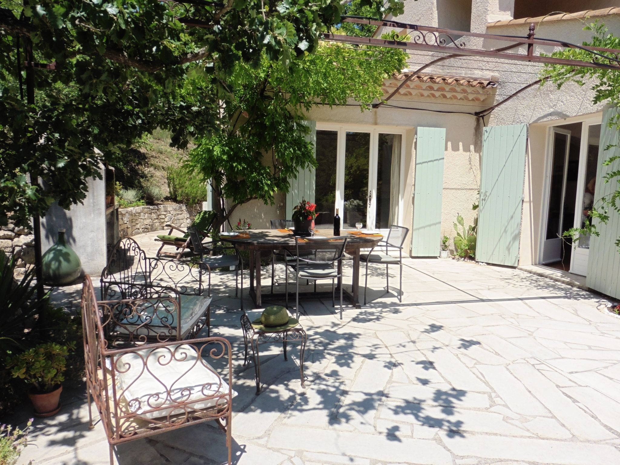 Charmantes Landhaus mit Garten-Inside