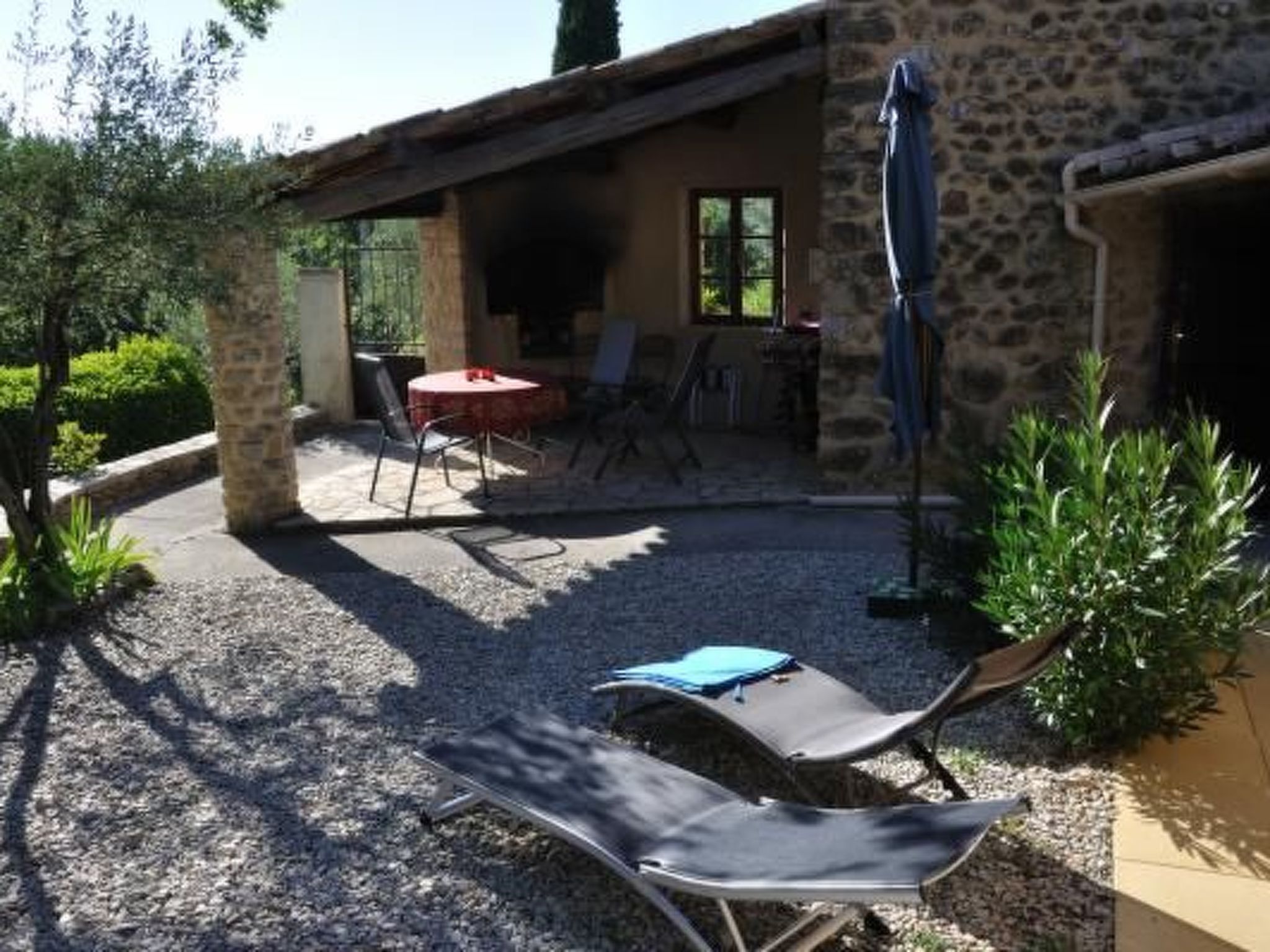 "Haus der Olivenbäume"-Binnen