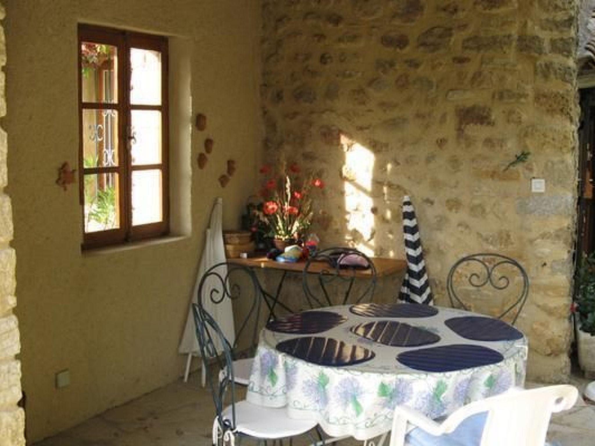 "Haus der Olivenbäume"-Binnen