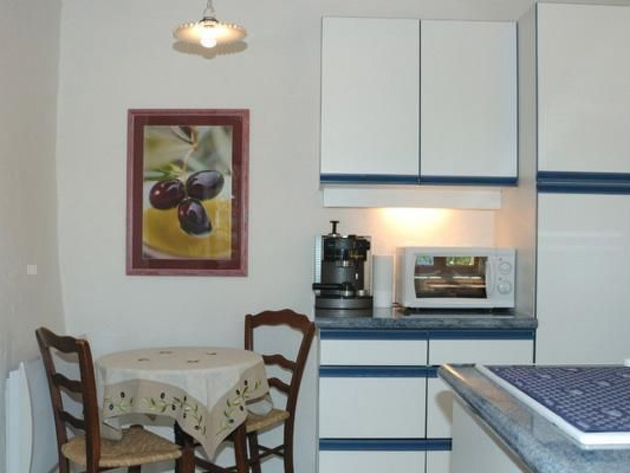 "Haus der Olivenbäume"-Binnen