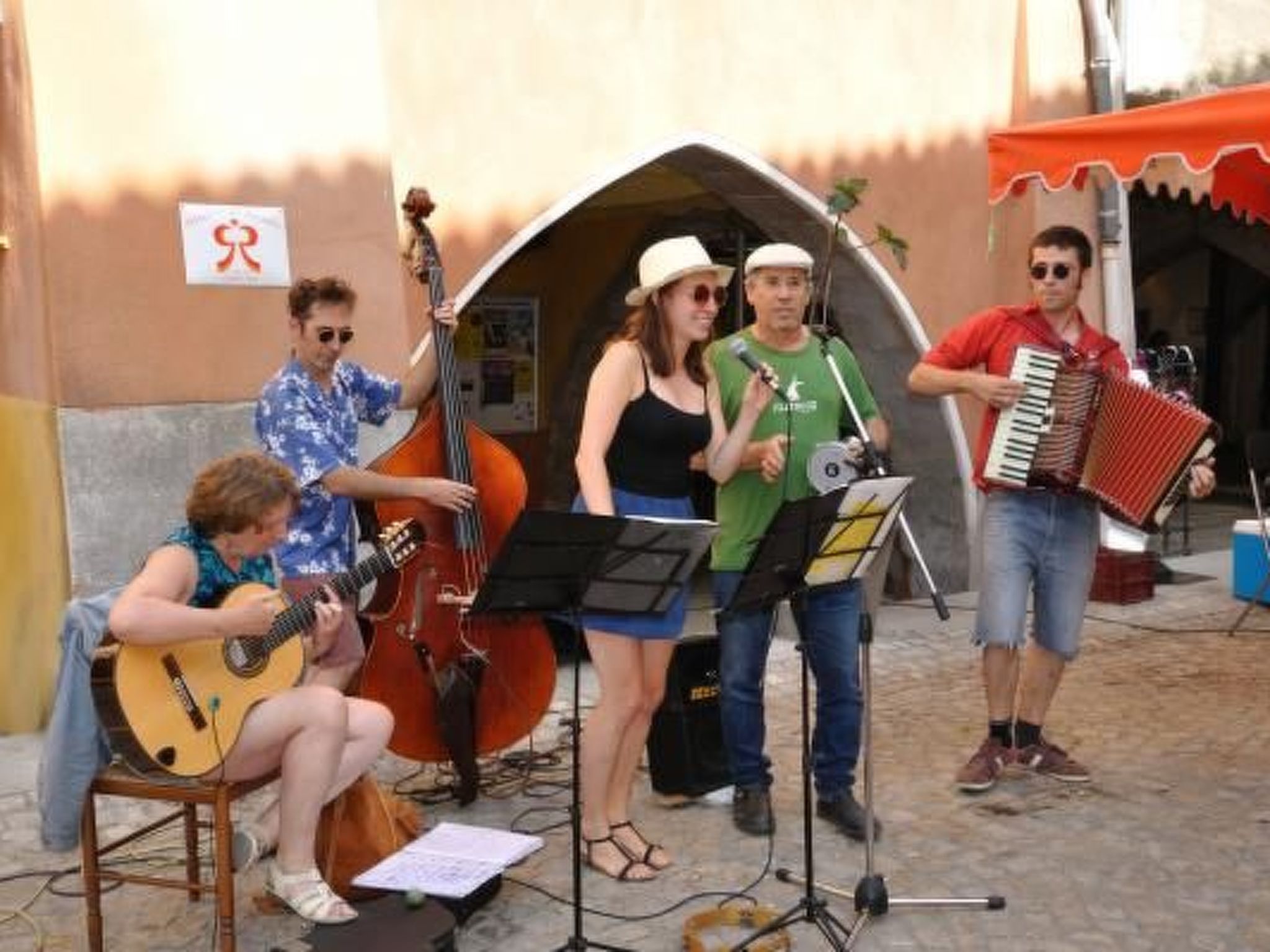 "Haus der Olivenbäume"-Binnen