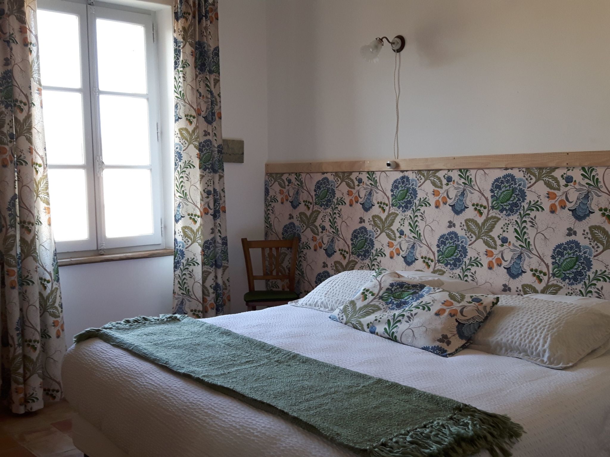 Mas de la damisello-Binnen