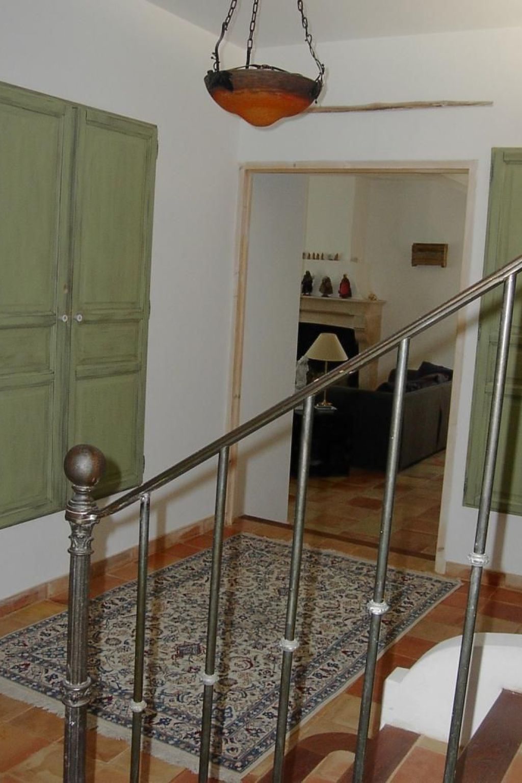 Mas de la damisello-Binnen