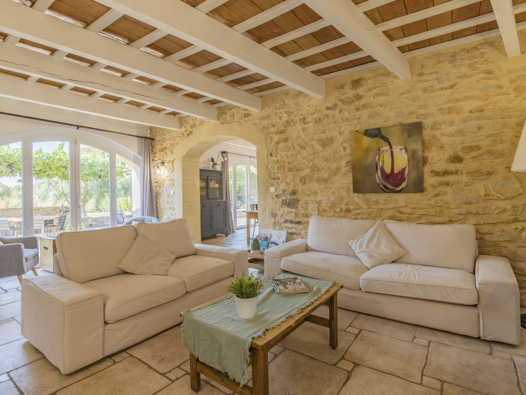 Frederique — Living Room