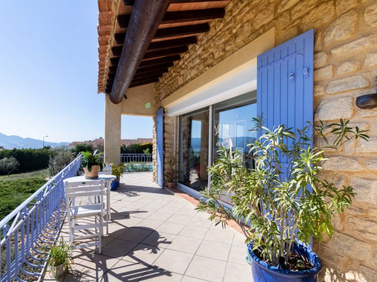 Search and Stay destination Rasteau, Provence-Alpes-Côte d'Azur - France from AU$ 342. Bellevue