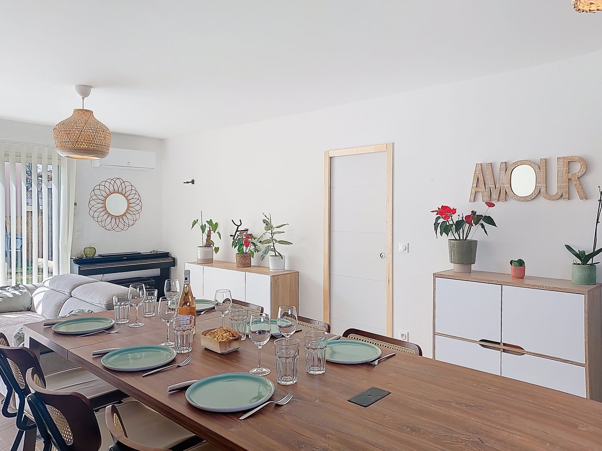 Photo of AQUI SIAN BEN