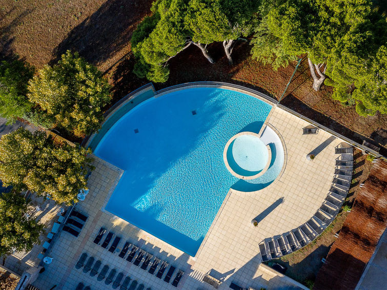 Search and Stay destination Saumane-de-Vaucluse, Provence-Alpes-Côte d'Azur - France from AU$ 121. Provence Country Club (LSS202)
