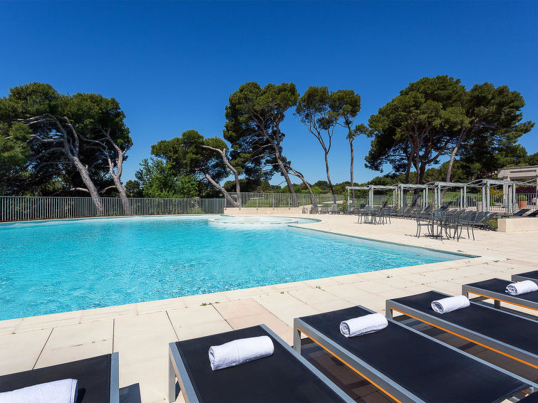 Search and Stay destination Saumane-de-Vaucluse, Provence-Alpes-Côte d'Azur - France from AU$ 151. Provence Country Club Prestige (LSS210)
