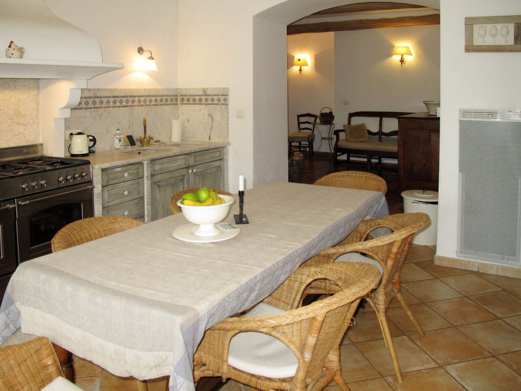 Search and Stay destination Cavaillon, Provence-Alpes-Côte d'Azur - France from AU$ 243. Les Puits Neufs (CVN145)