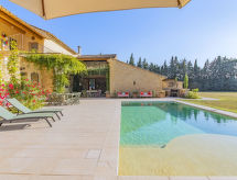 Holiday home Le Mas de Marius