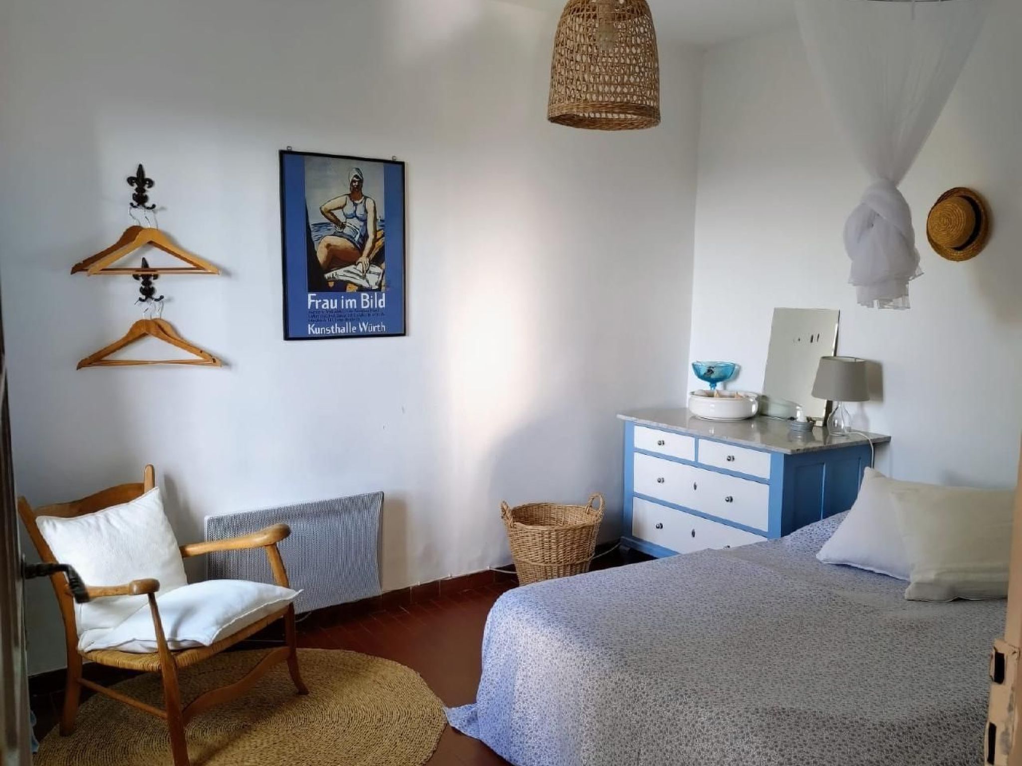 Provenzalisches Haus aus Naturstein in Gigondas-Binnen