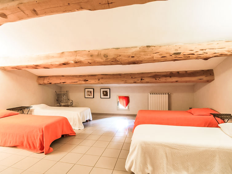 Search and Stay destination Le Barroux, Provence-Alpes-Côte d'Azur - France from AU$ 418. Patifiage