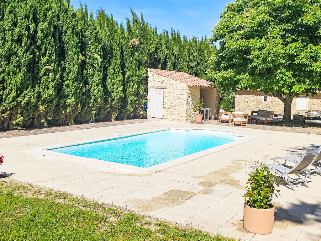Celine — Pool Outdoor