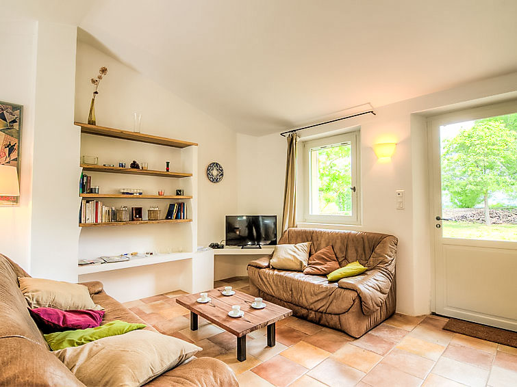 Search and Stay destination Bonnieux, Provence-Alpes-Côte d'Azur - France from AU$ 214. Gite Curel