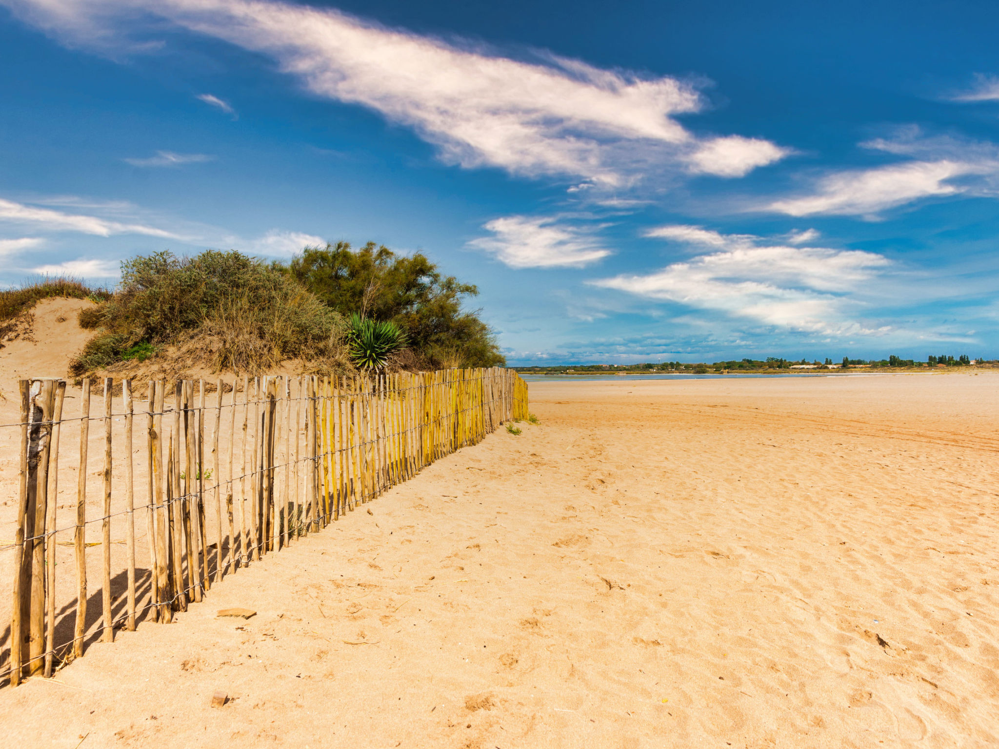 La Dune - Outside