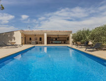 Vrijstaande woning met privézwembad en tennisbaan bij Cucuron, Luberon - thumbnail 1