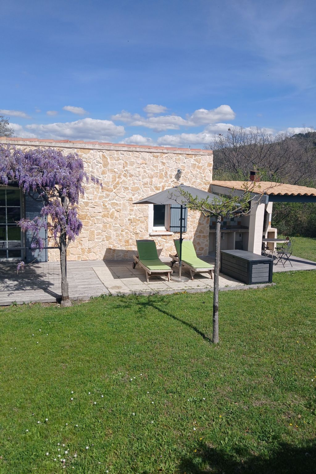 Provenzalisches Ferienhaus mit Charme auf dem Land mit Pool-Binnen