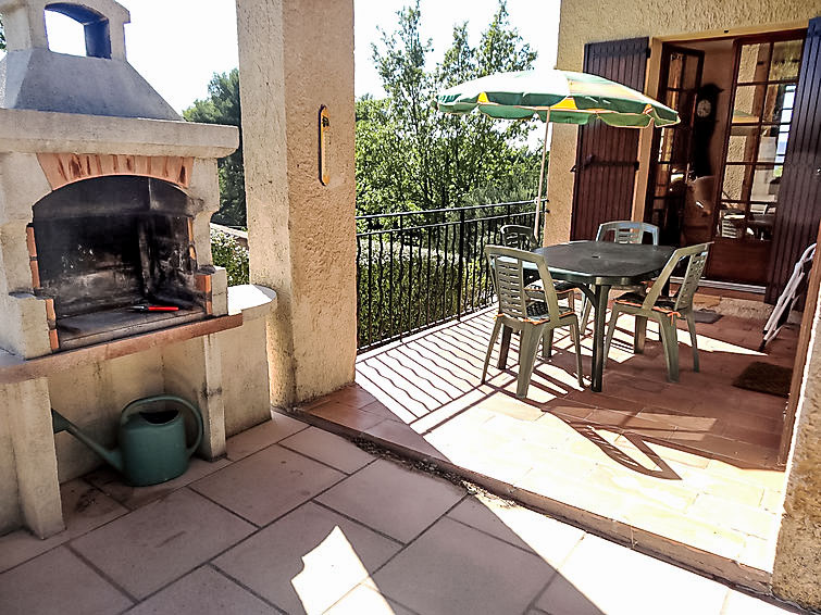 Search and Stay destination Roussillon, Provence-Alpes-Côte d'Azur - France from AU$ 165. Josette