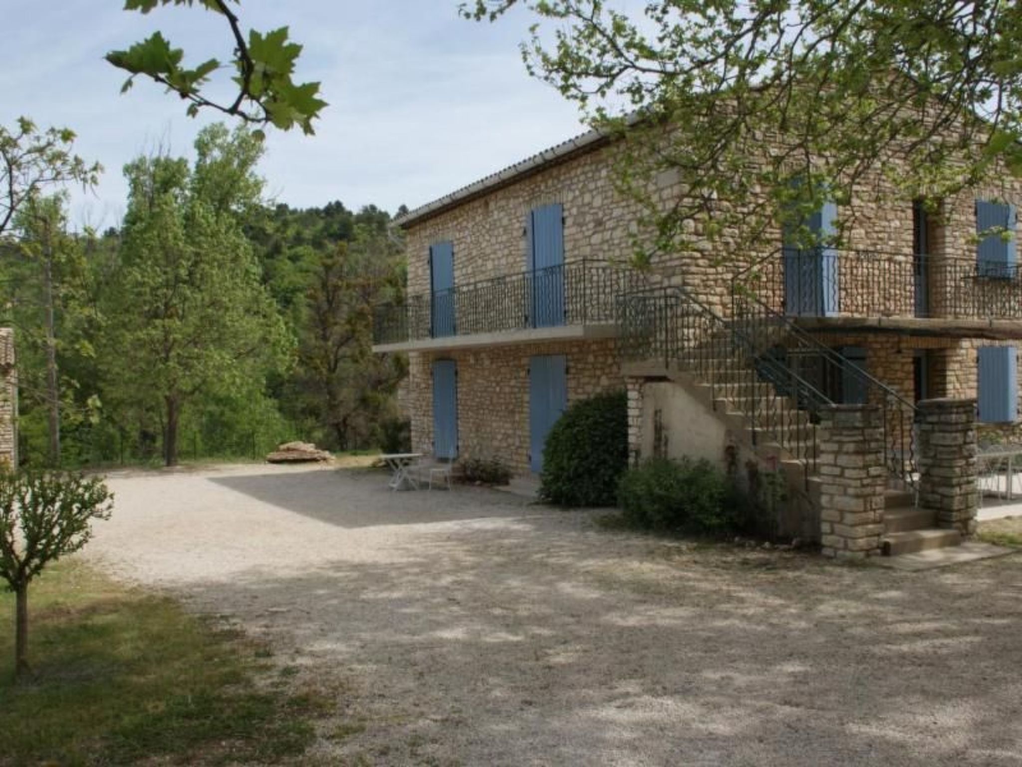 Schöne provenzalische Villa Les Carlets mit Pool-Image-tags.info