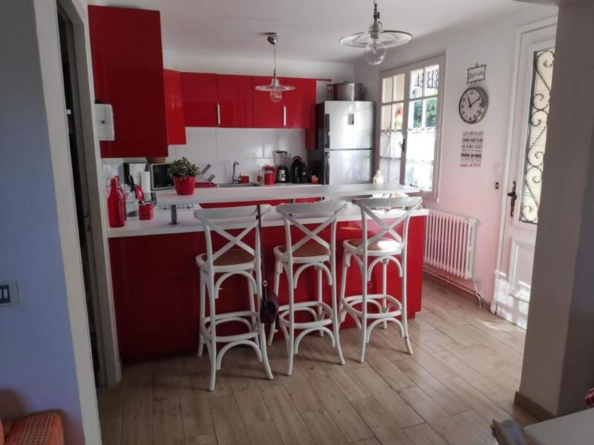 Schöne provenzalische Villa Les Carlets mit Pool-Image-tags.info