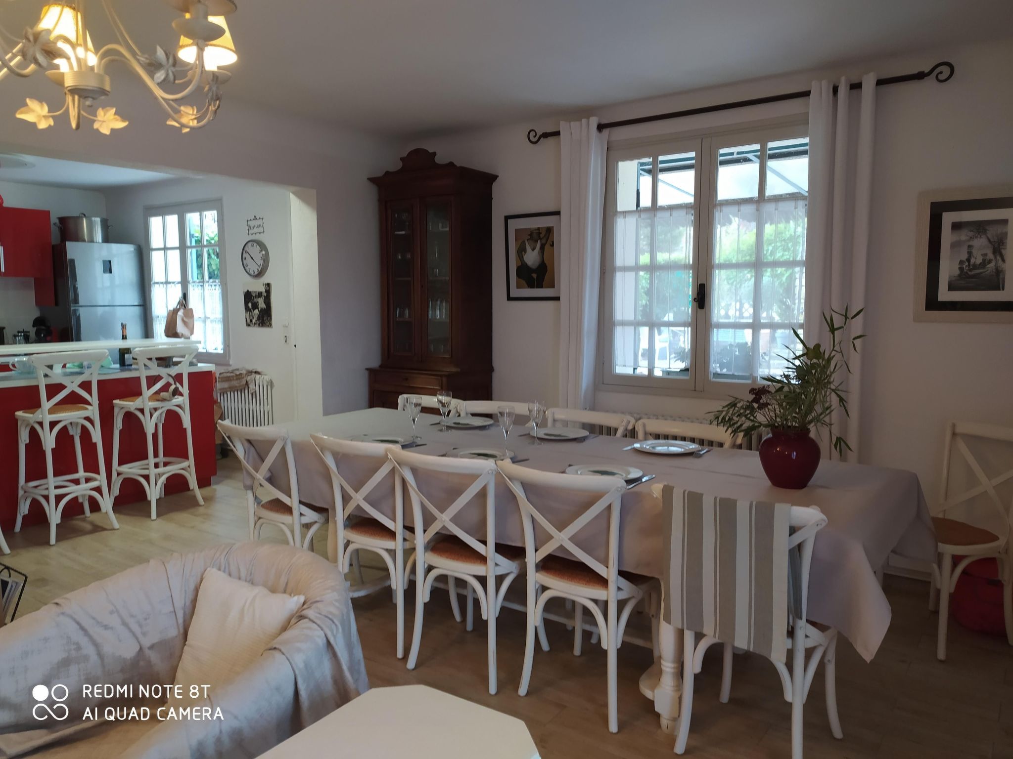 Schöne provenzalische Villa Les Carlets mit Pool-Image-tags.info