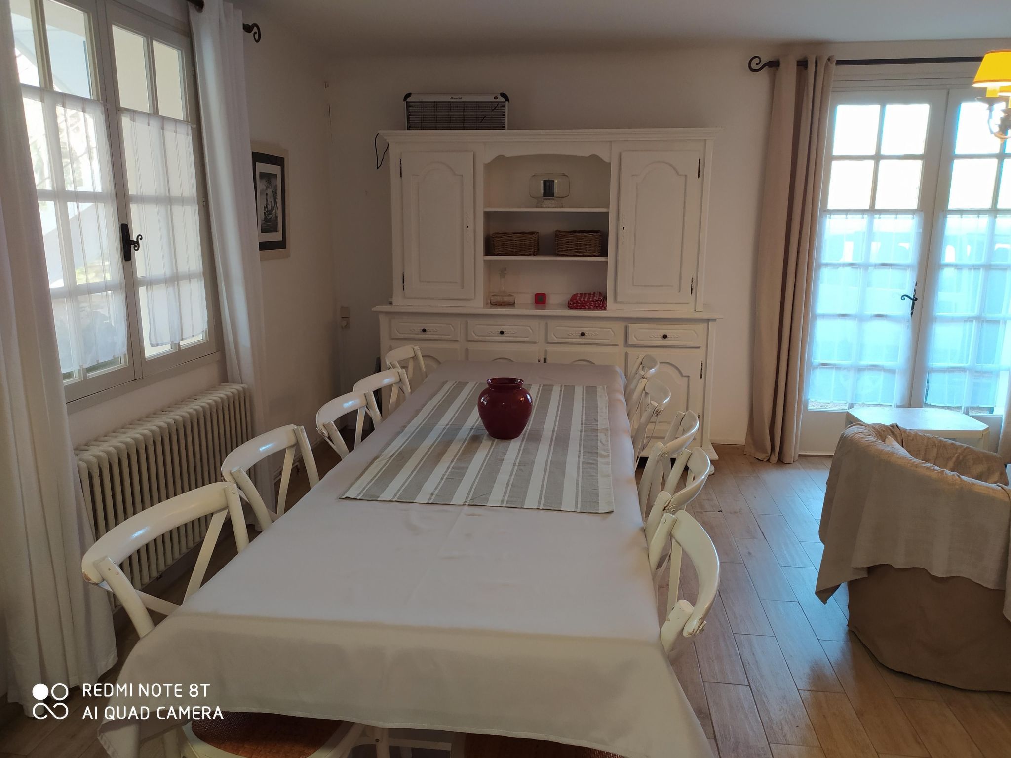 Schöne provenzalische Villa Les Carlets mit Pool-Image-tags.info